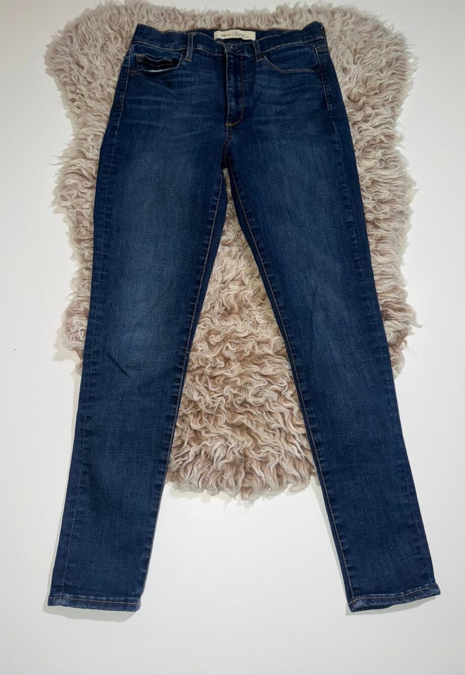 Gap women’s true skinny super high rise blue jeans